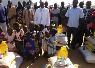 Burkina Faso, o bispo de Dori: "ao sangue dos terroristas respondemos com o amor"
