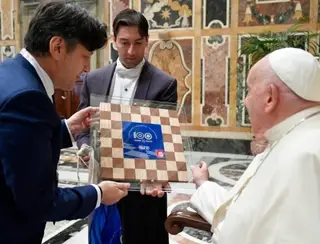 O Papa a jogadores de dama: mantenham vivos vossos momentos de espiritualidade