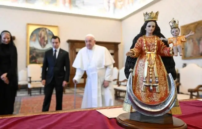 O Papa recebe presidente do Equador